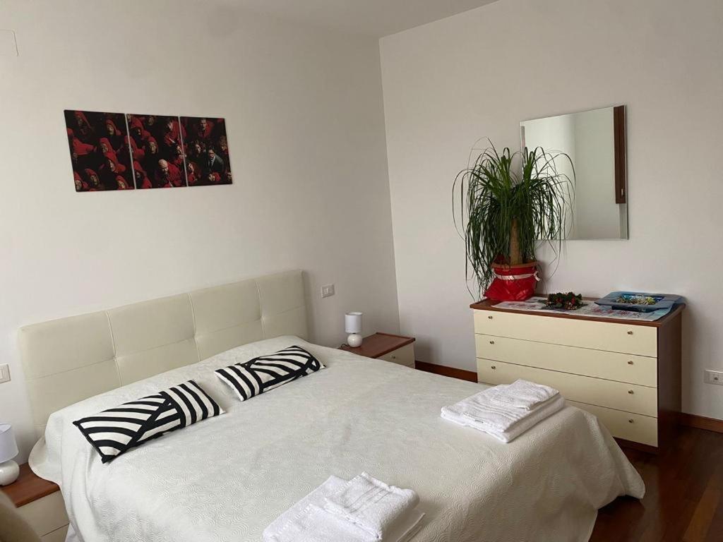Bella Ciao Airport Apartment Сериате Екстериор снимка